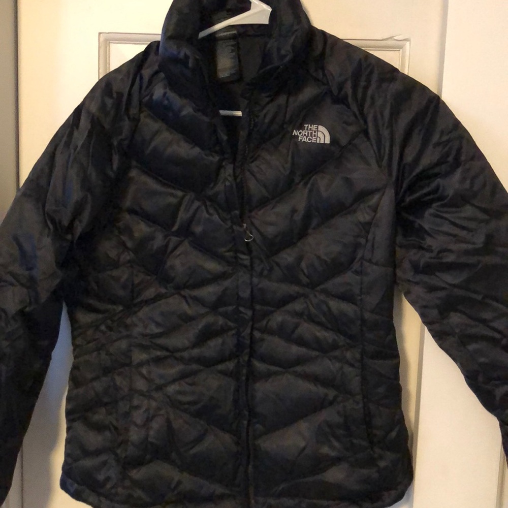 Women’s north face puffer jacket